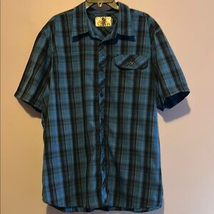 EUC- Men’s Mossy Oak Blue and Black Casual Button Down Shirt with Pocket Size XL